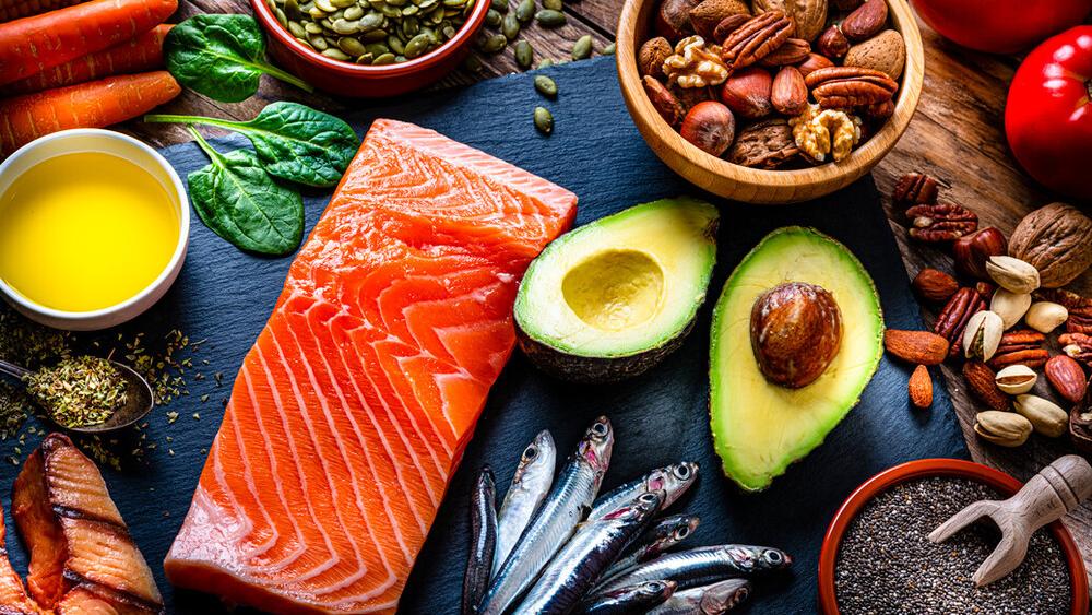Photo showing examples of foods that are part of the Mediterranean Diet